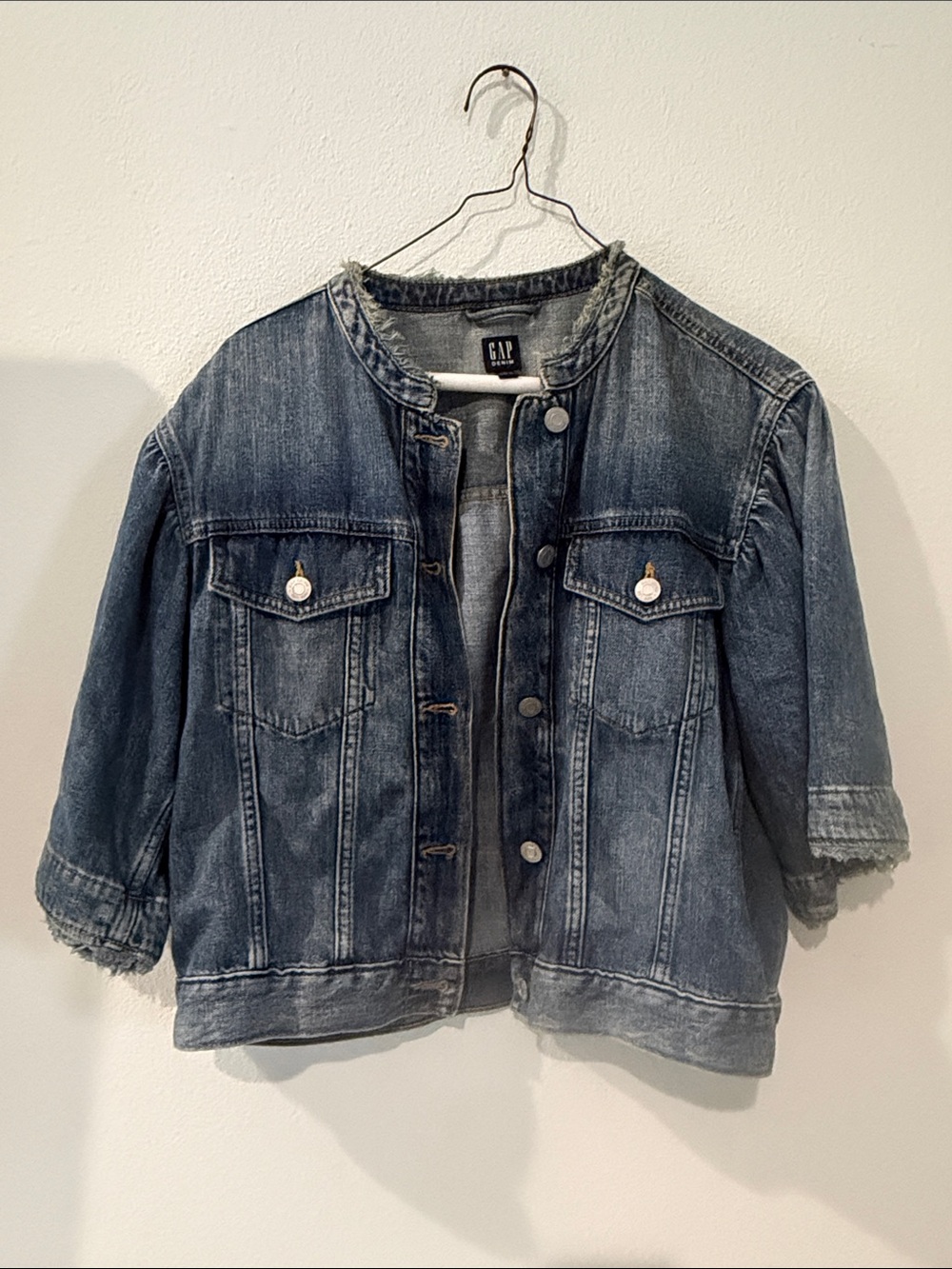 🔥 GAP Women’s Small Denim Jean Jacket